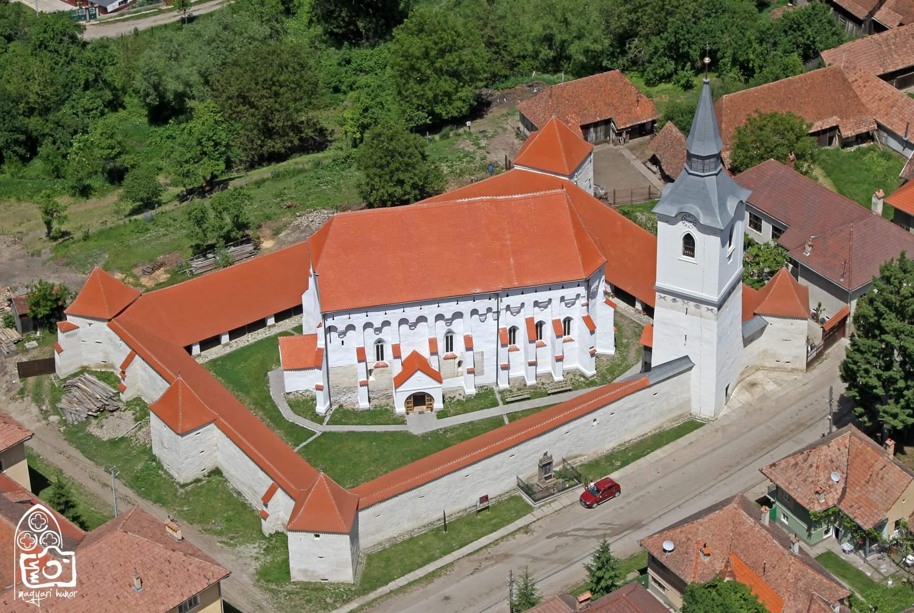 TemplomMHuni